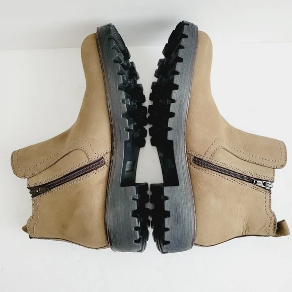NEW Josef Seibel Marta 03 Nubuck Leather Bootie, Size 7-7,5